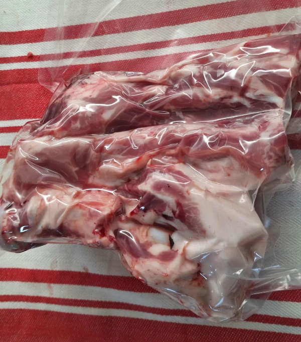 Mangalica húsos csont