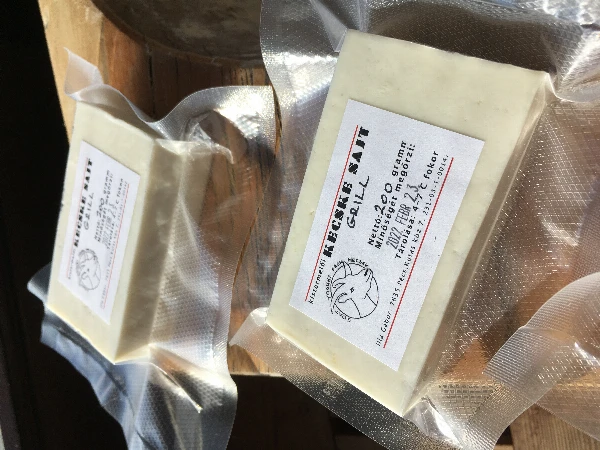 Kecske "Paneer" grillsajt