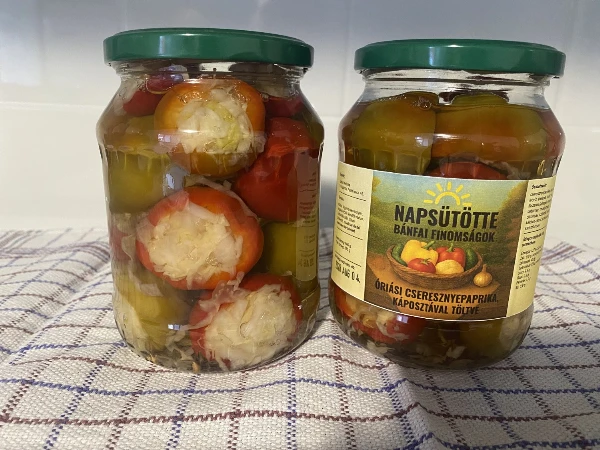 Óriás cseresznyepaprika káposztával töltve (enyhén csípős)