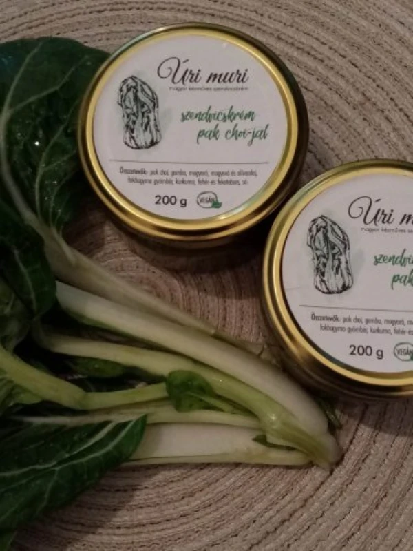 Szendvicskrém pak choi-jal
