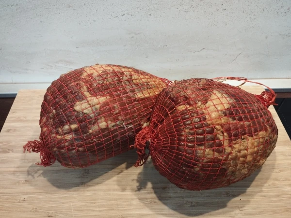 Kötözött sonka - hagyományos, házi sertésből (kb. 1,3-1,7 kg)