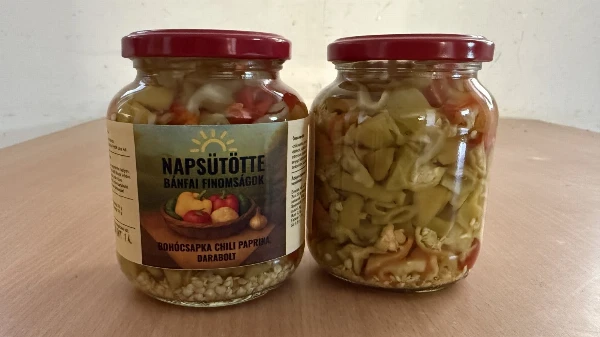 Bohócsapka chilipaprika - Darabolt