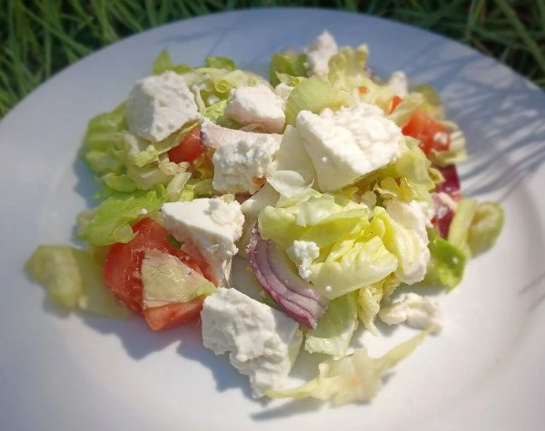 Feta jellegű sajt